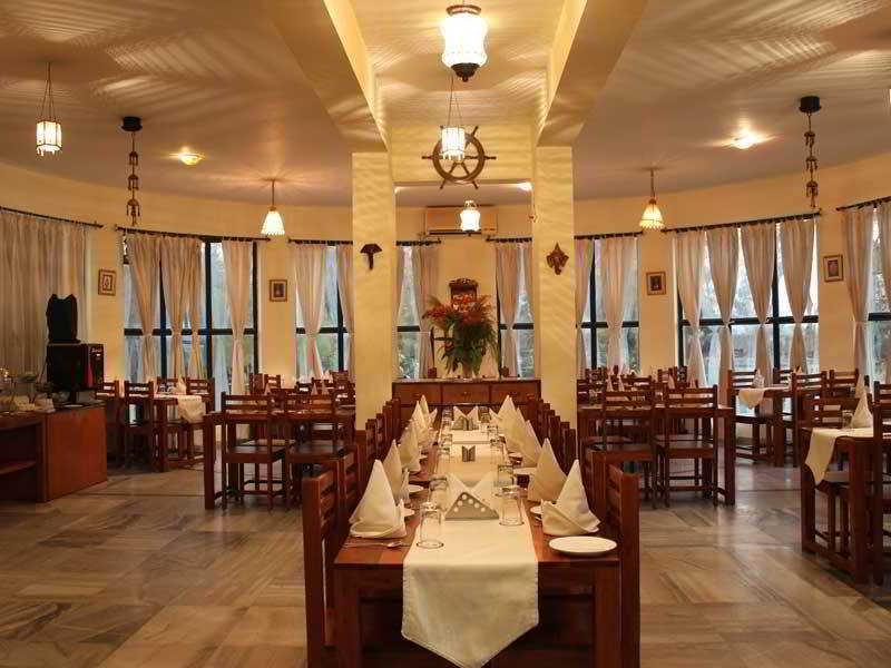 Kadamb Kunj Resort Баратпур Екстериор снимка